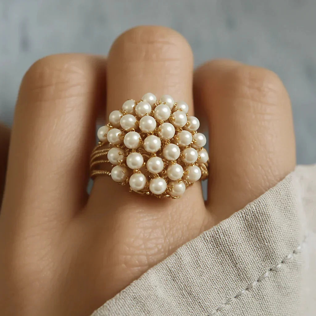 Bush - Anillo con Incrustaciones de Perlas
