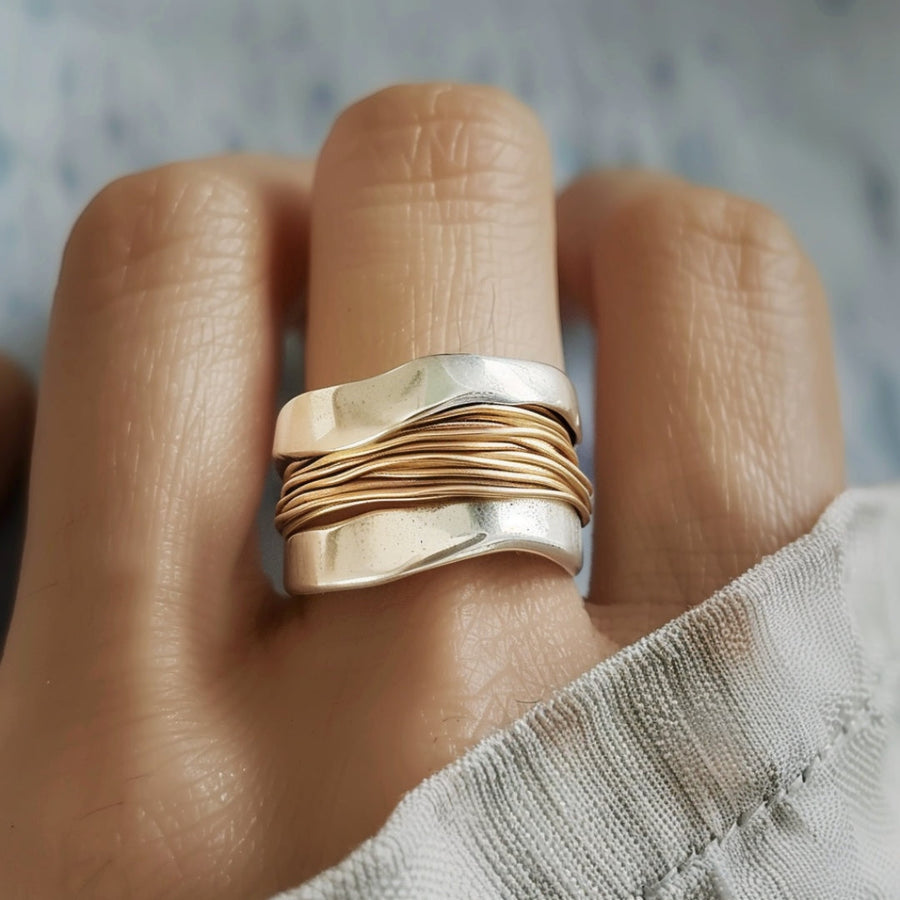 Anillo de Hilos Dorados en Plata