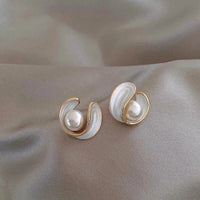 Aretes de Lujo con Ópalo Blanco y Perlas en Oro