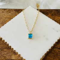 Collar con Charm Corte Esmeralda
