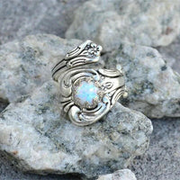 Anillo Ajustable Cuchara de Ópalo Blanco