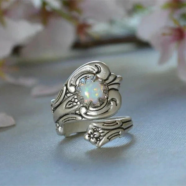 Anillo Ajustable Cuchara de Ópalo Blanco