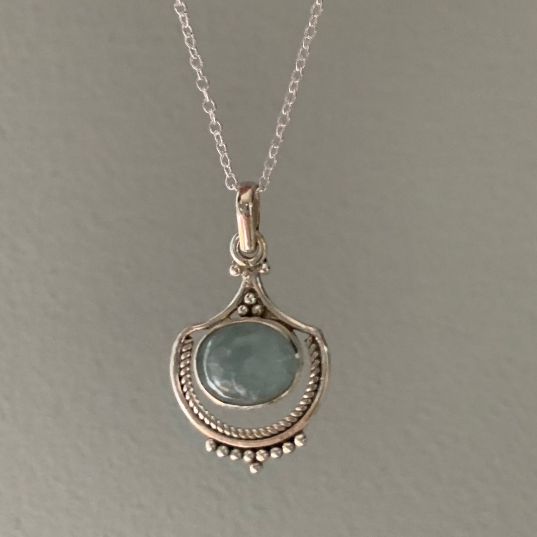 Collar Boho de Ópalo en Plata