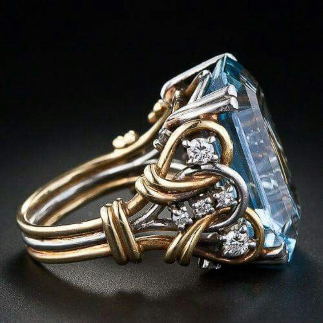 Anillo Vintage de Zirconia Azul en Capas en Oro