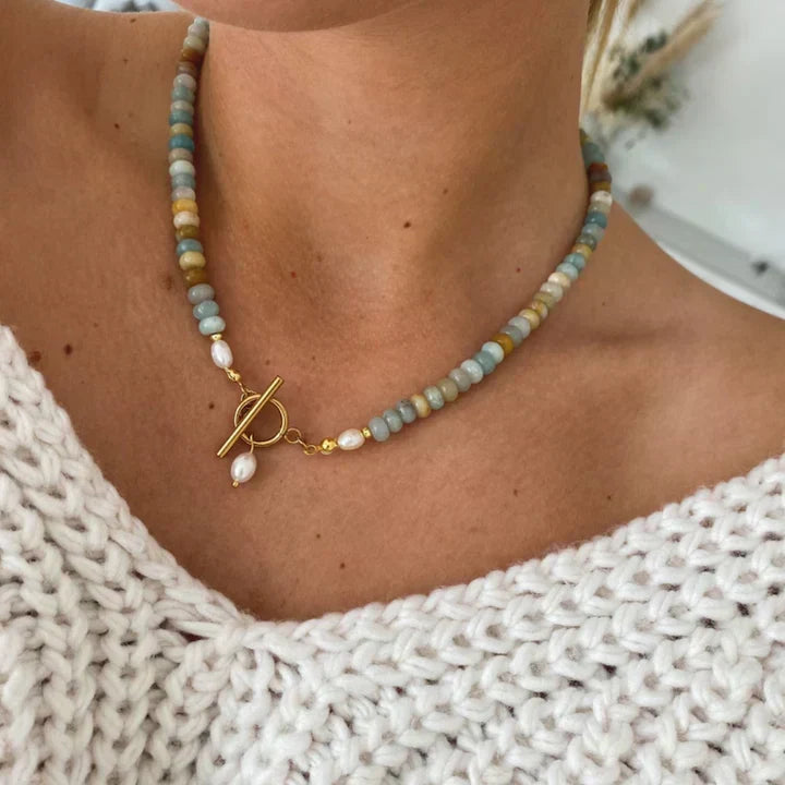 Collar Vintage Dorado con Piedras