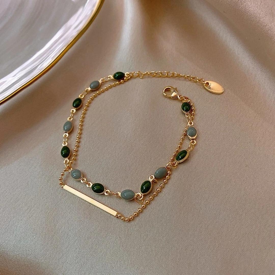 Pulsera de Piedra Verde en Oro
