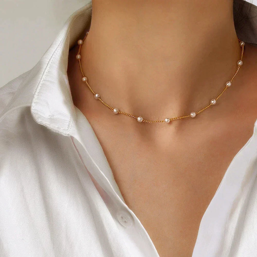 Collar de Perla Pequeña en Oro