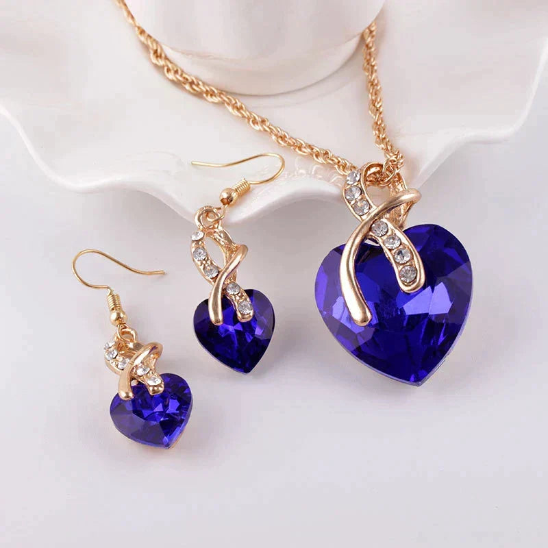 Set Collar + Aretes de Amor con Zirconia Azul en Oro