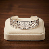 Pulsera Exquisita Abierta de Calado en Plata