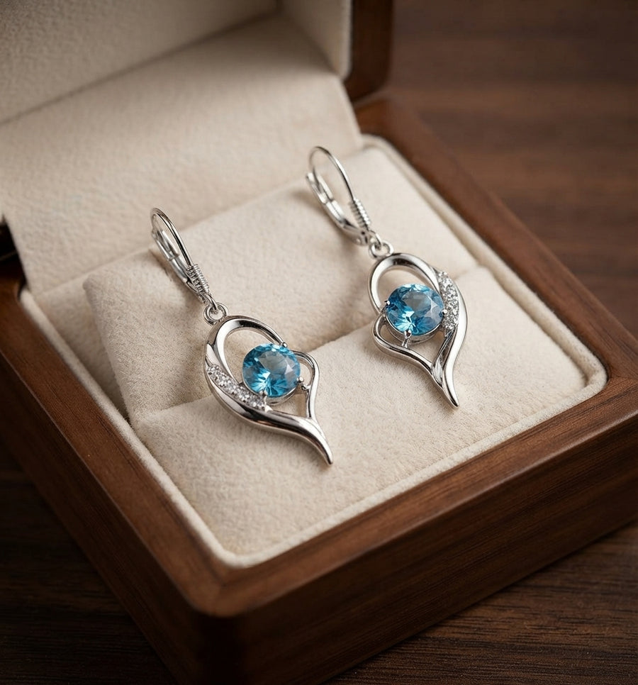Aretes Colgantes de Corazón Eclipse
