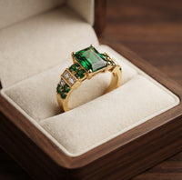 Anillo Exquisito de Esmeralda