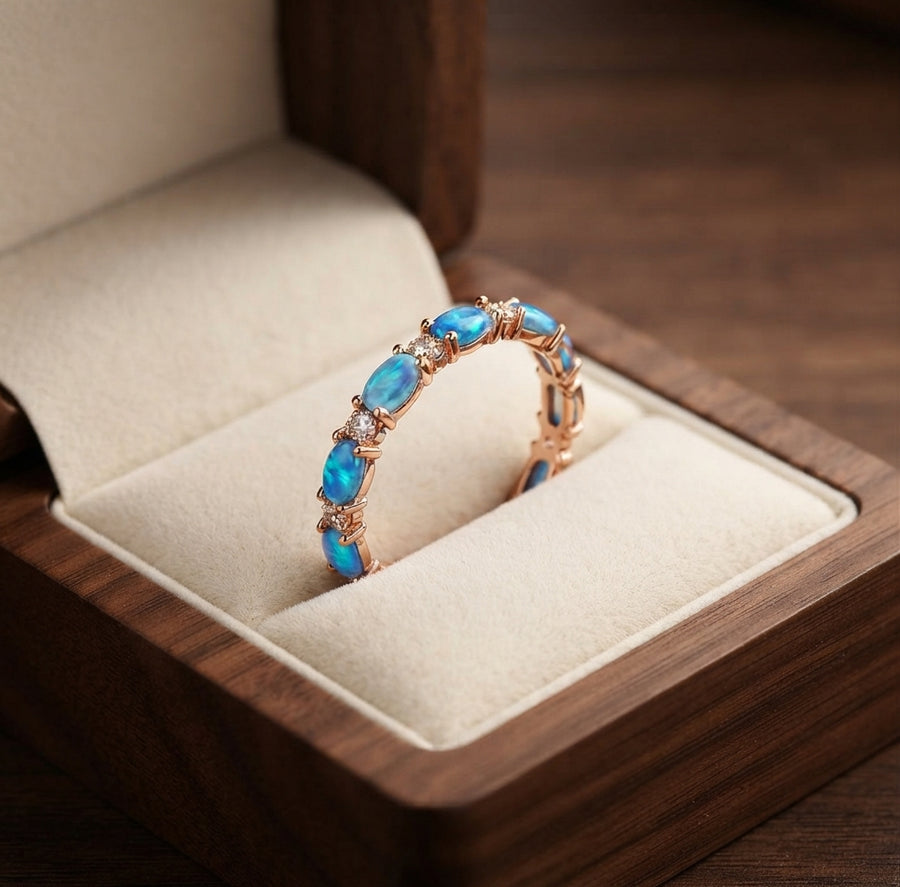 Anillo de Ópalo Azul Elegante