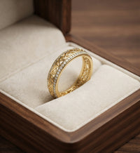 Anillo Hueco Brillante en Oro
