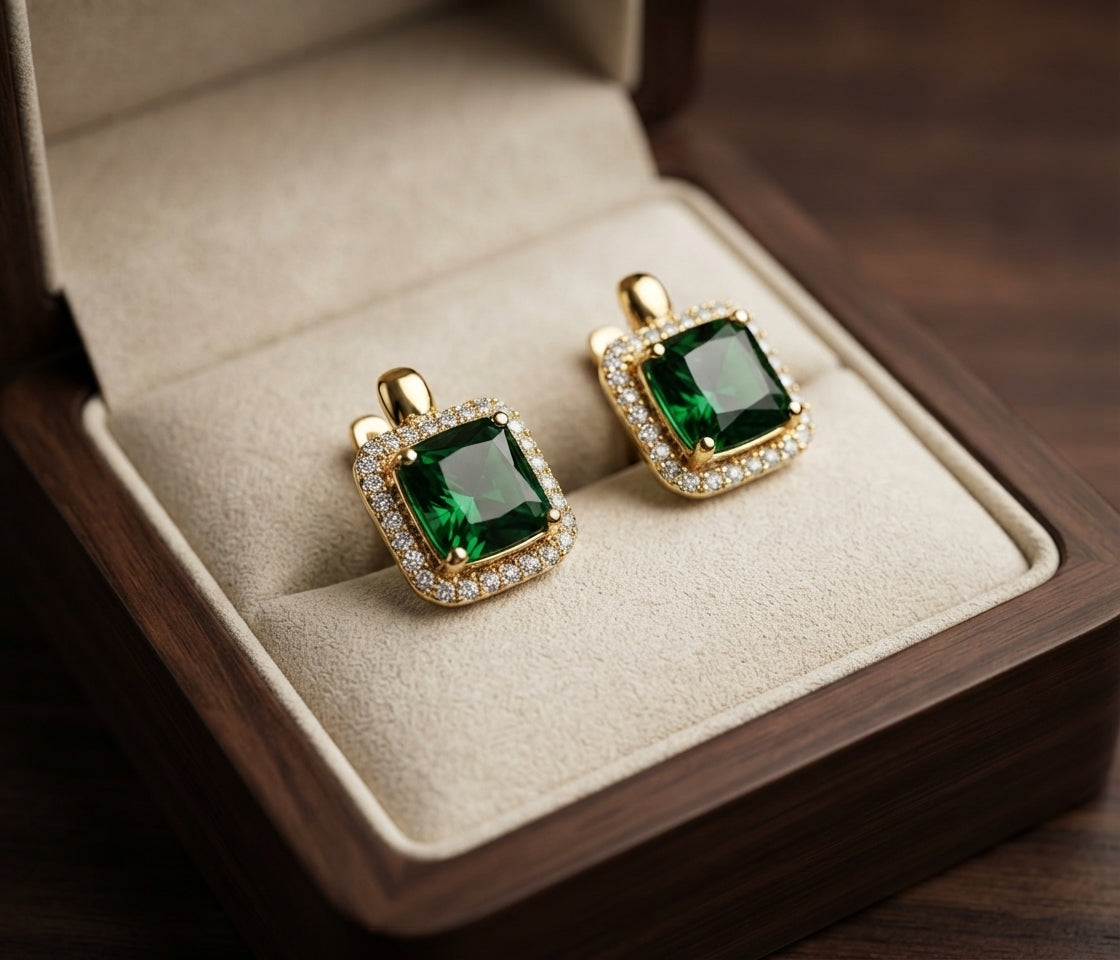 Aretes de Zirconia Cuadrada en Oro Verde