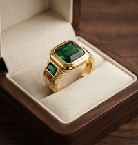 Anillo Emeric Valestone
