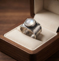 Anillo de Piedra de Luna Boho
