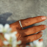Anillo Ajustable de Margarita en Plata y Esmalte Pintado a Mano