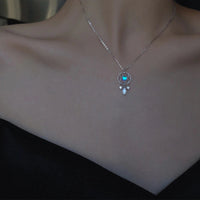 Collar Atrapasueños de Luna de Cristal en Plata
