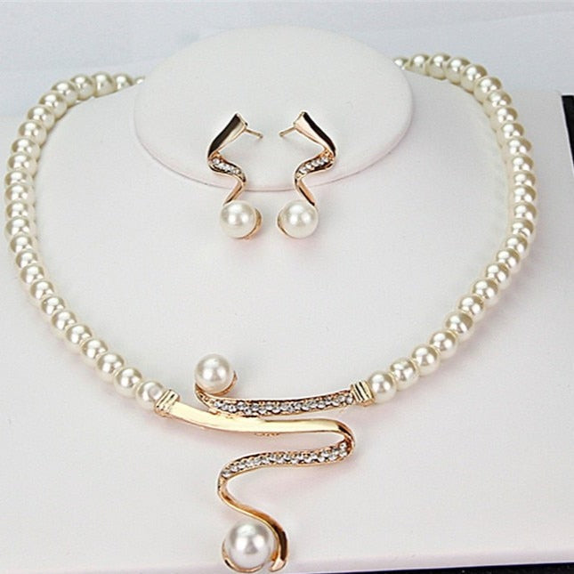 Set de Collar + Aretes de Perla Natural