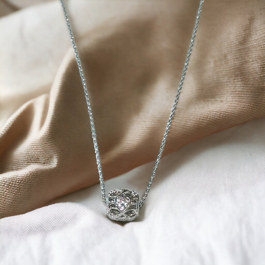 Collar Karissa de Corazón Infinito