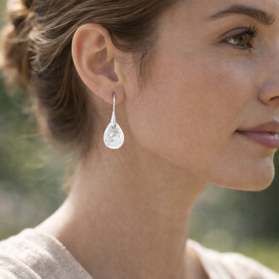 Aretes Luminosos de Gotita Serena