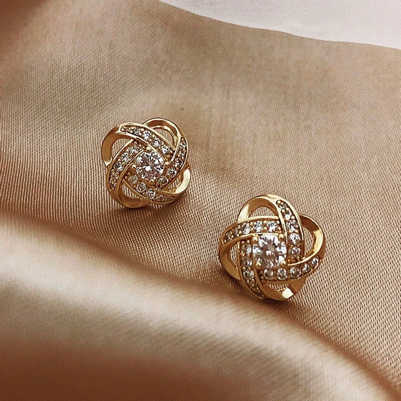 Aretes de Esfera de Zirconia en Oro