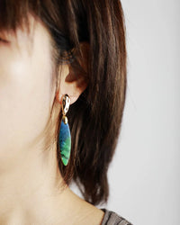 Aretes de Botón de Barra de Hoja Alargada