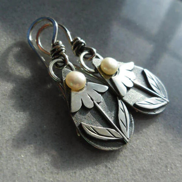 Aretes de Flor Lágrima Vintage