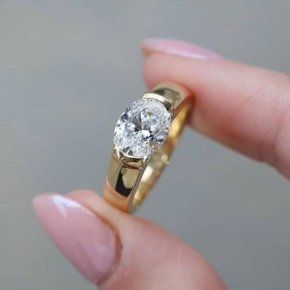 Anillo Vintage de Oro & Zirconia