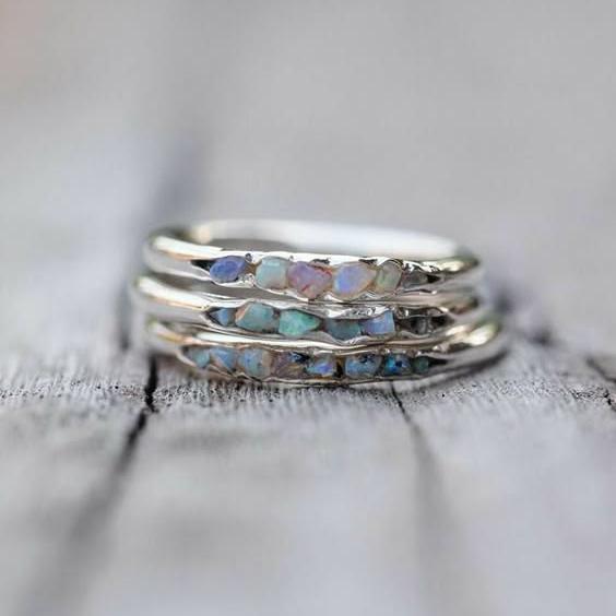 Anillo de Piedras Azules en Capas en Plata Vintage