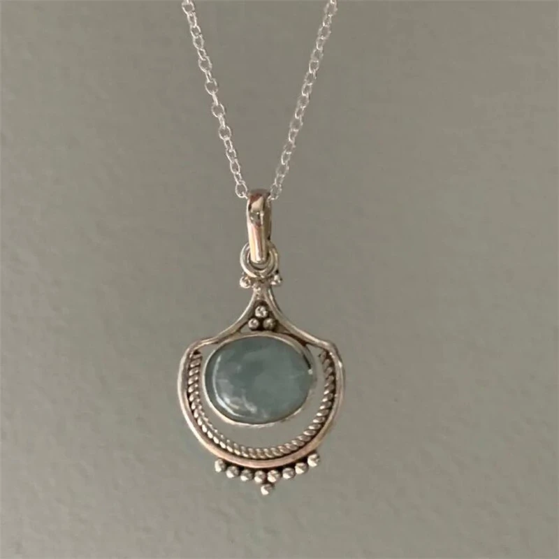 Collar Vintage de Piedra Verde