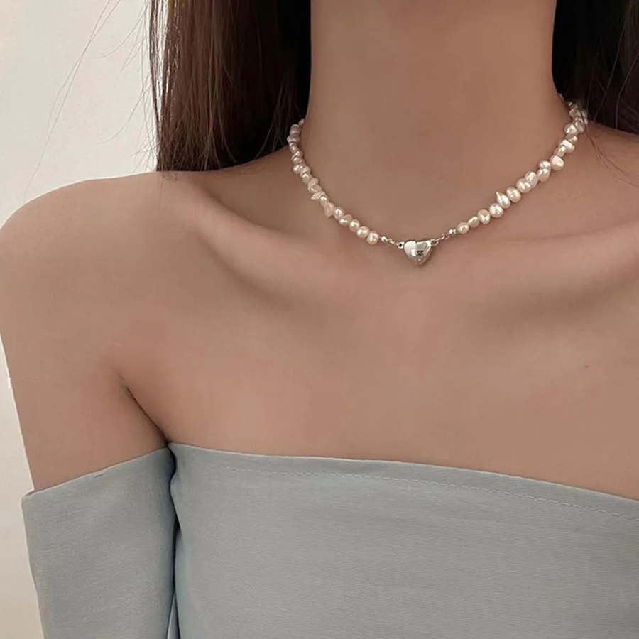 Collar Elegante de Corazón y Perla en Plata