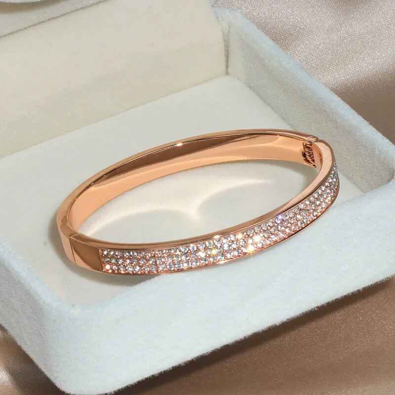 Pulsera Elegante de Zirconia