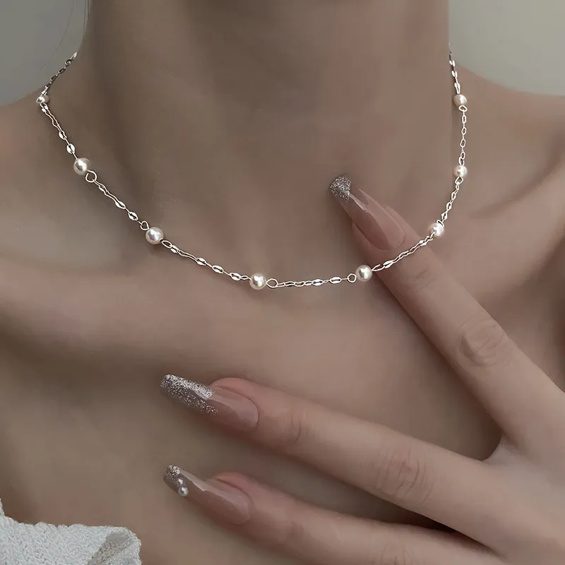 Collar Elegante de Perla Brillante