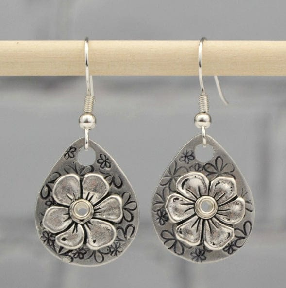 Aretes Colgantes Vintage de Flor en Plata