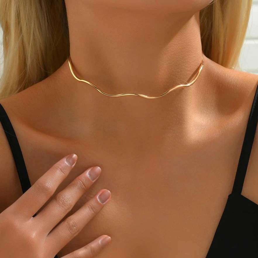 Collar Vintage Delgado Dorado