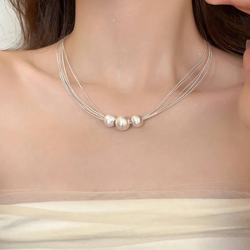 Collar Elegante de Perla Blanca en Capas