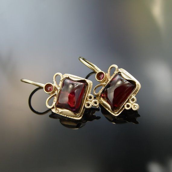 Aretes Vintage de Cristal Rojo