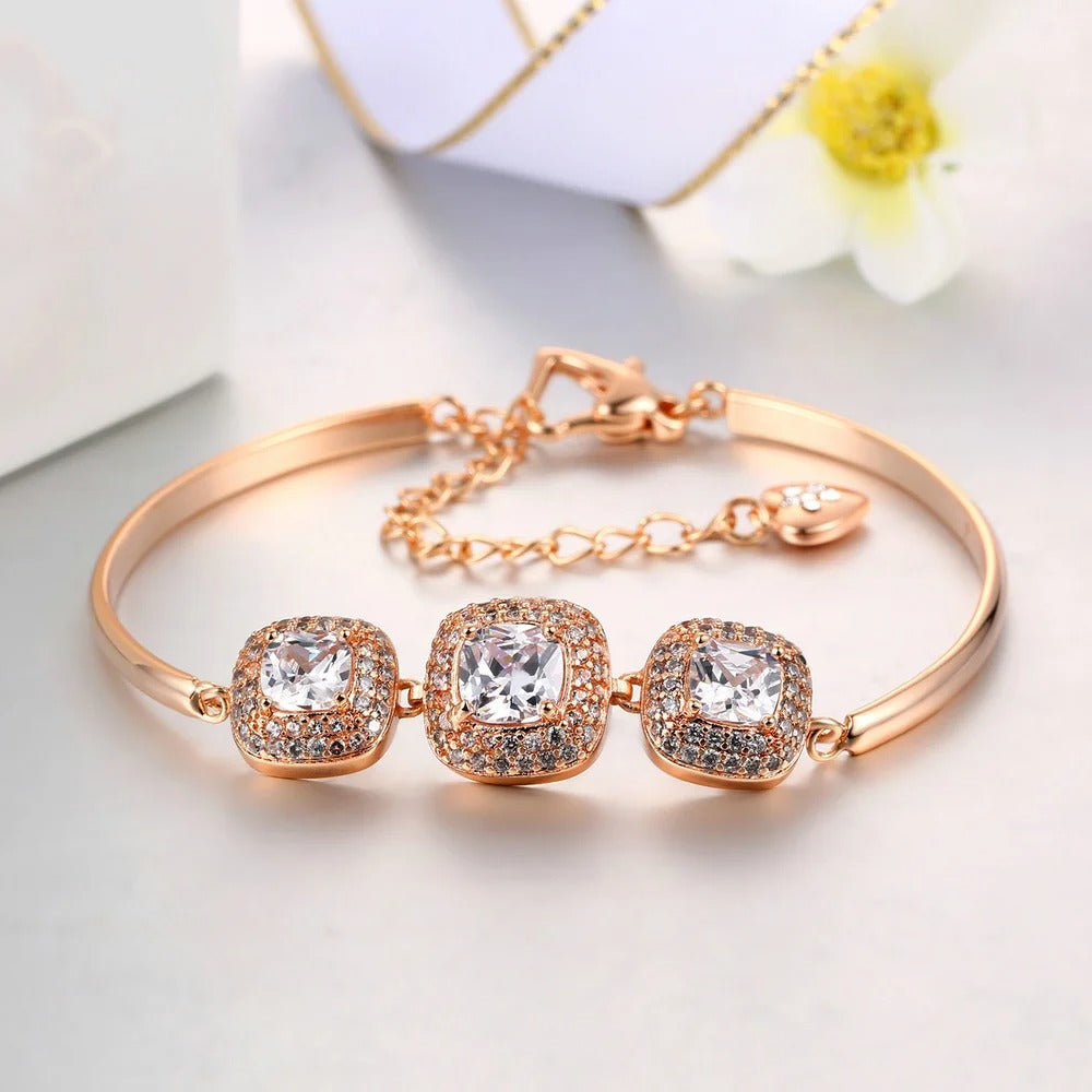 Pulsera Vintage de Diseño Cuadrado de Triple Cristal en Oro Rosa