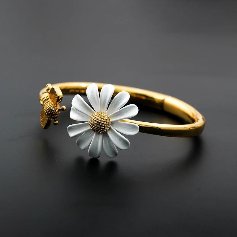 Pulsera Vintage de Margarita & Abeja en Oro