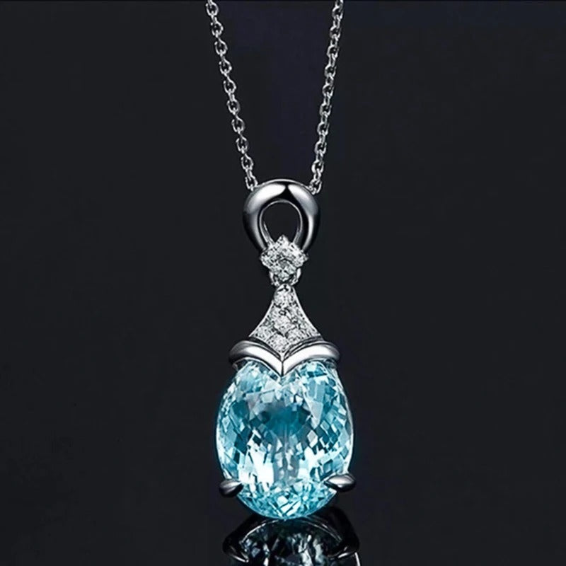 Collar Vintage de Cristal Aqua en Plata