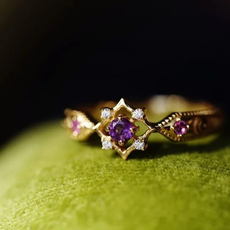 Anillo Ajustable Geométrico Vintage de Oro & Cristal Púrpura Amatista