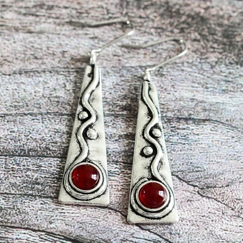 Aretes Artesanales de Piedra Roja Geométrica en Plata