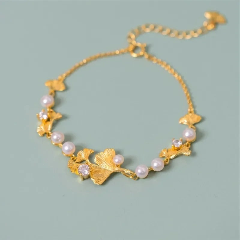 Pulsera Clásica de Hoja de Ginkgo y Perla en Oro