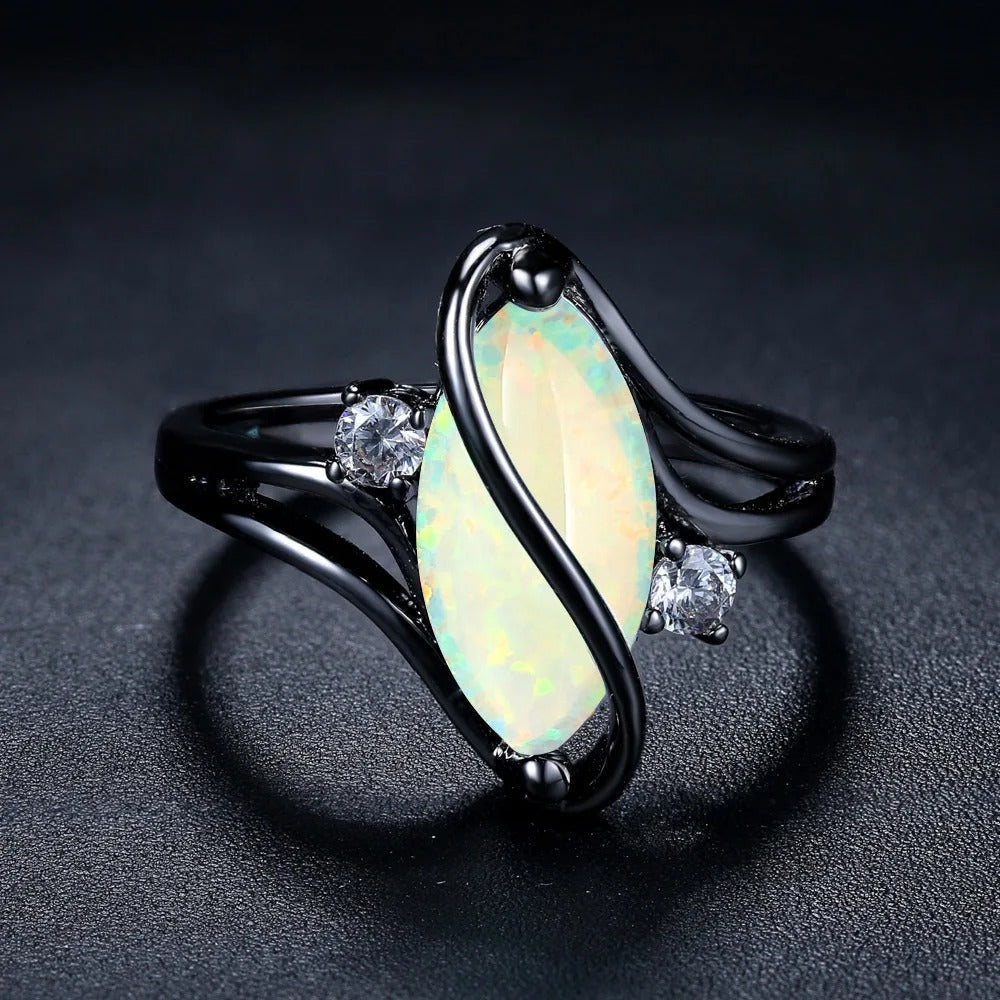 Anillo Vintage Negro en Plata de Ópalo & Acento de Cristal