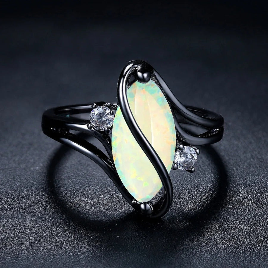 Anillo Vintage Negro en Plata de Ópalo & Acento de Cristal
