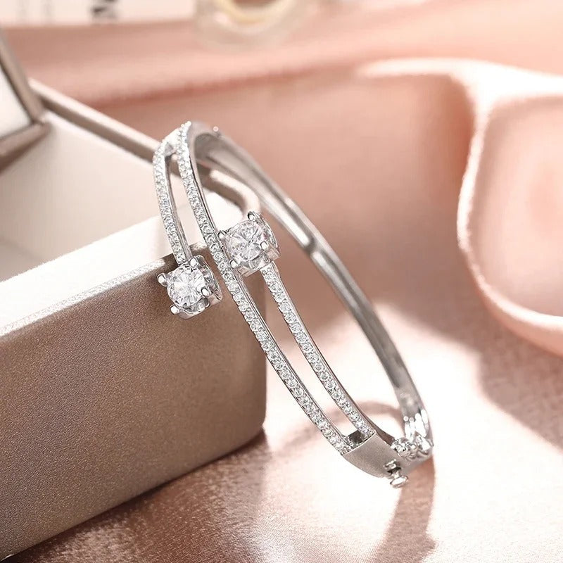 Pulsera de Doble Barra de Cristal en Plata