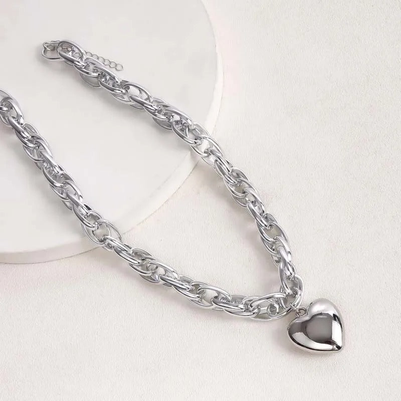 Collar de Cadena Gruesa & Dije en Forma de Corazón en Plata