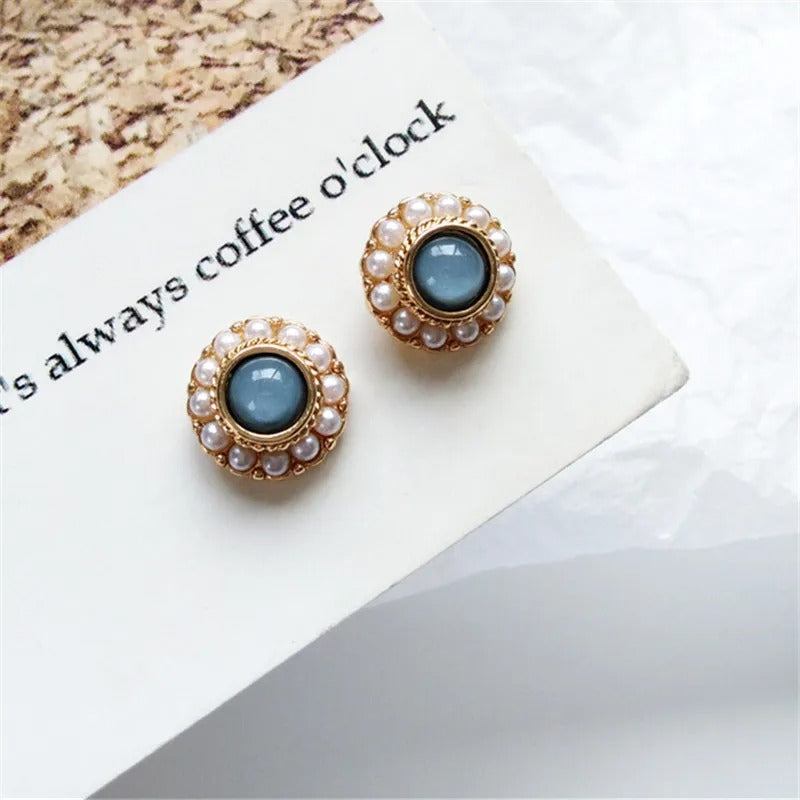 Aretes de Botón Vintage de Oro & Perla con Piedra Azul