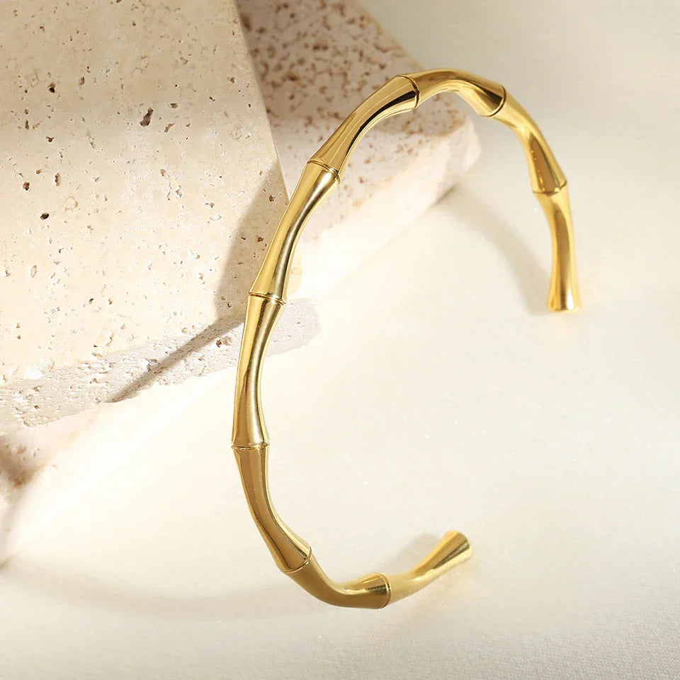 Brazalete Vintage de Bambú en Oro